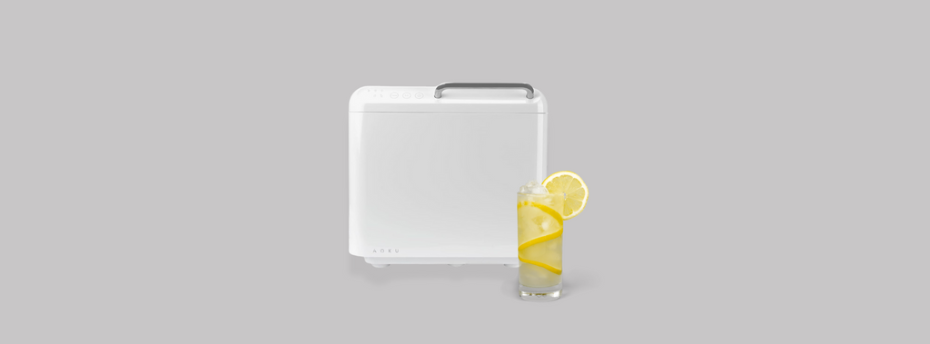 AOKU Ice Maker: La solución práctica y elegante para tener hielo siempre listo.