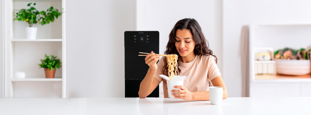 Sopa Instantánea con un Toque Tecnológico: Preparación en el Dispensador Eléctrico de Aoku
